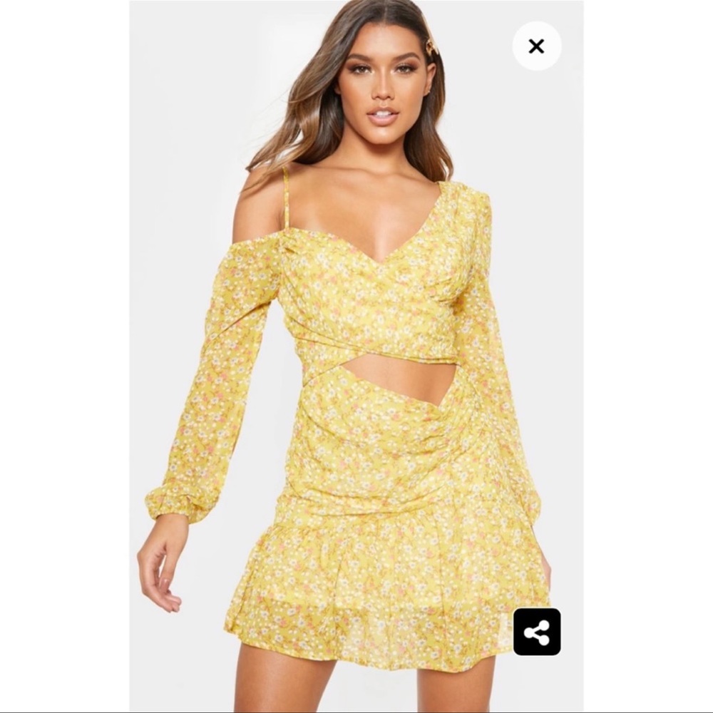 Pretty Little Thing Lemon Floral Print Chiffon Cut Out Skater Dress